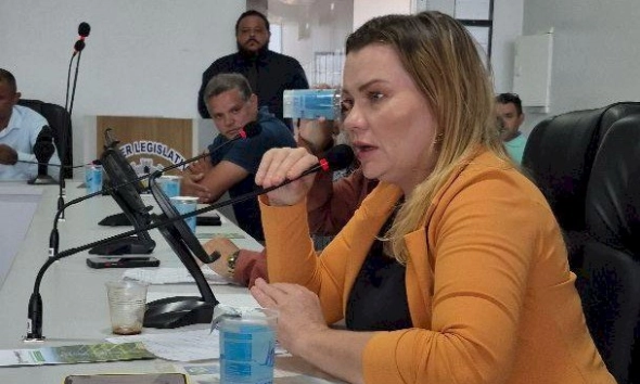 Em audiência pública vereadora cobra Posto de Atendimento da Energisa em União do Norte