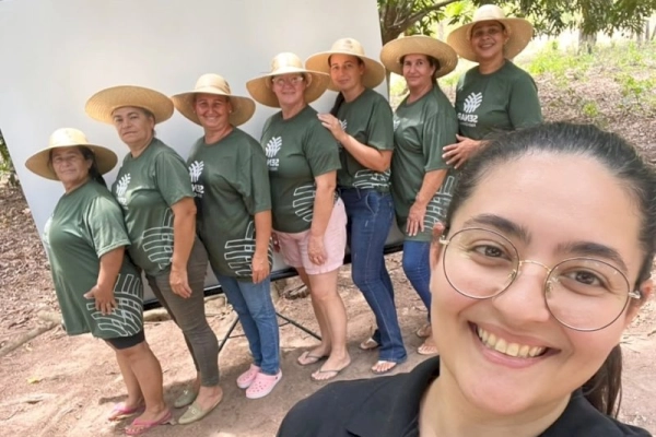 AMEC recebe curso de produção de ração para aves