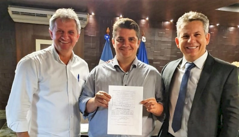 Prefeito Érico Stevan atende pedido do Governador MM e filia-se ao DEM