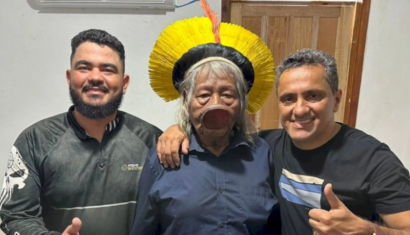 Cacique Raoni é recebido pelo Prefeito Eleito Paulistinha 