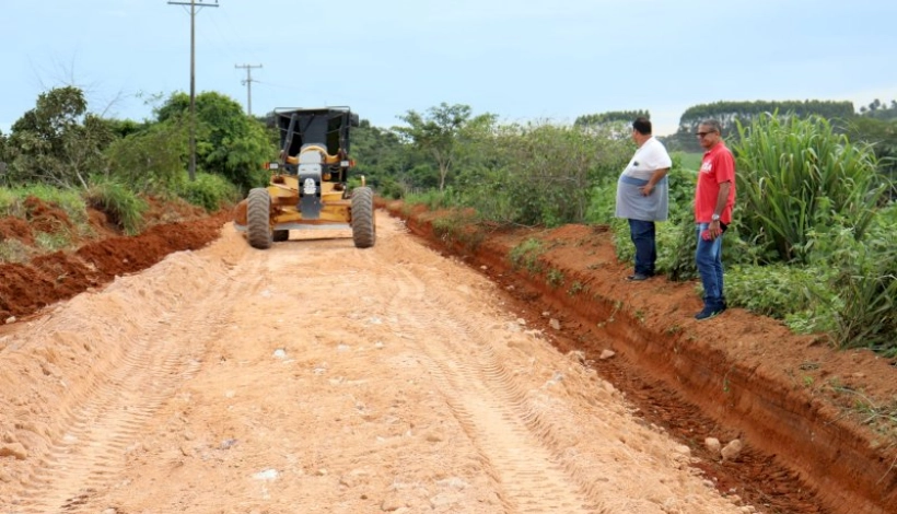 Secretaria de Obras recupera Estrada da Serrinha em Peixoto de Azevedo