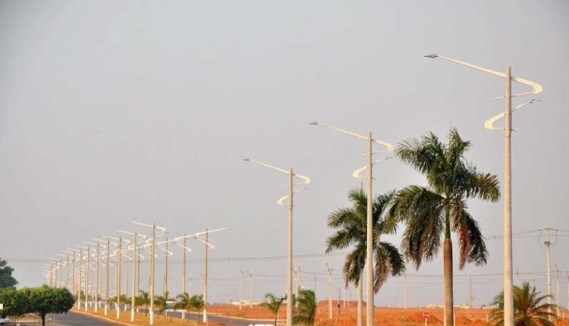 Iluminação Ornamental de LED na Av. Hermínio Ometto proporciona embelezamento urbanístico e segurança