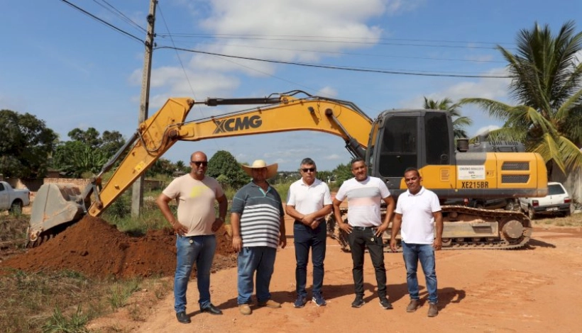 Drenagem e Pavimentação no Bairro Mãe de Deus