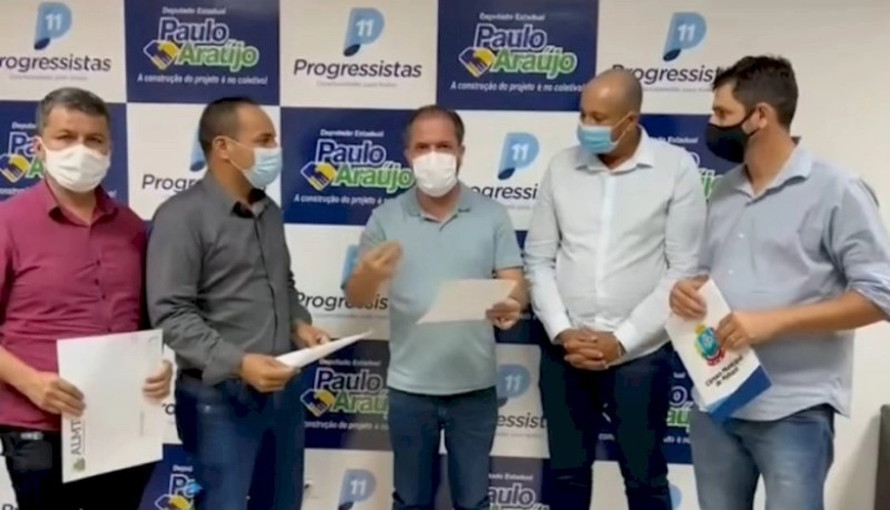 Douglas Picotte comemora a liberação de R$ 180 mil para mais uma ambulancia 0 Km