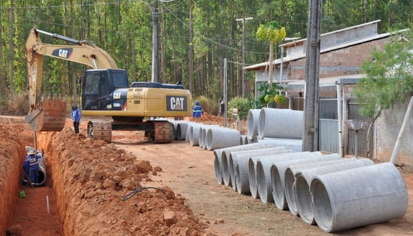 Região antiga do Bairro Cidade Alta começa a receber Drenagem Pluvial