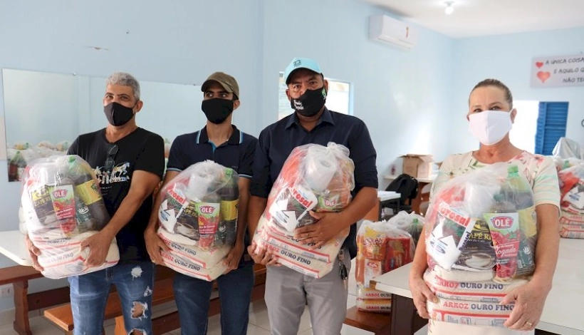 Empresário faz doação de 150 cestas básicas em Peixoto de Azevedo