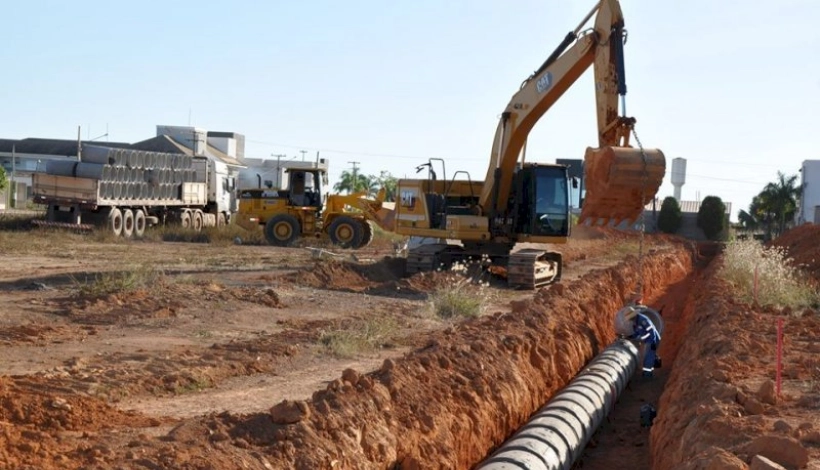Prosseguem obras de drenagem no ZC1-001 em Matupá
