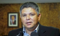 TRE cassa registro de Meraldo Sá e Acorizal terá nova eleição