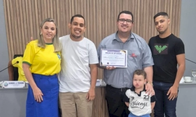Autismo: Câmara homenageia empresas compromissadas com a causa em Matupá