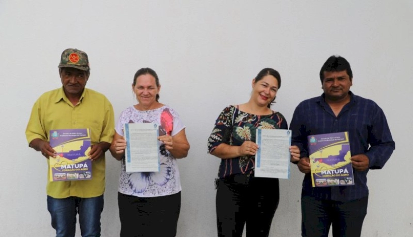 Entrega de Títulos Definitivos do Bairro Bom Jardim