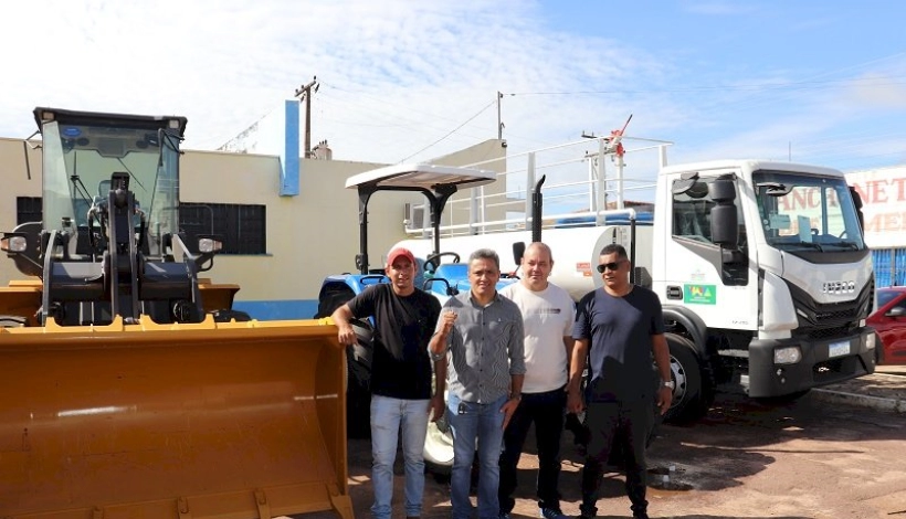 Peixoto avança na ampliação da frota de maquinários e veículos públicos