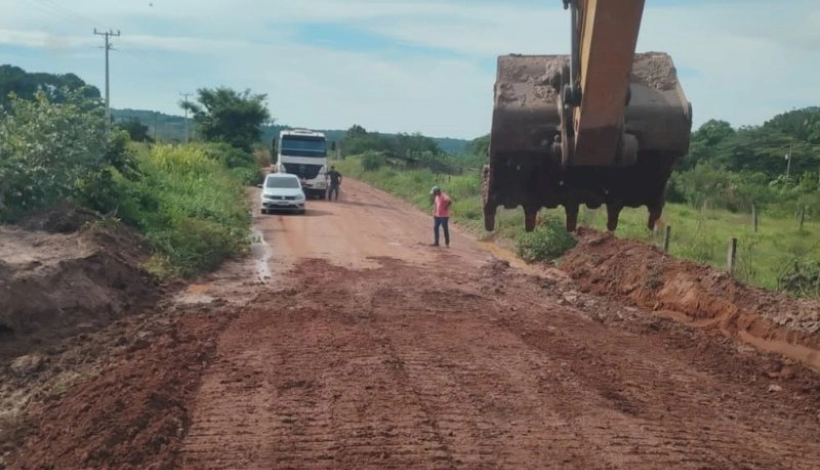 Secretaria implanta bueiro de concreto na Linha 45 em Guarantã