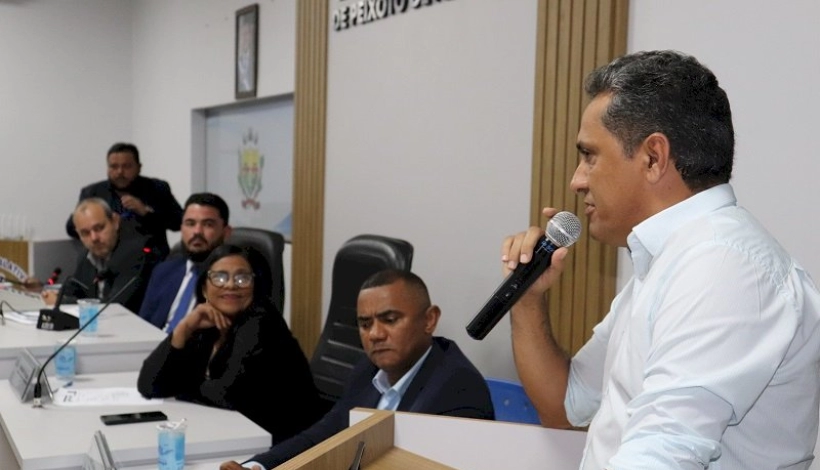 Prefeito garante Piso Salarial da Educação e REFIS 2025