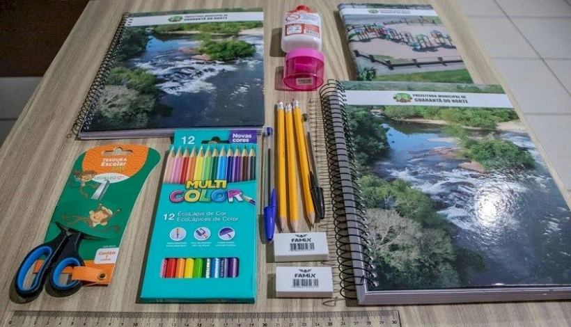 Alunos da rede municipal acessam kits escolares em Guarantã