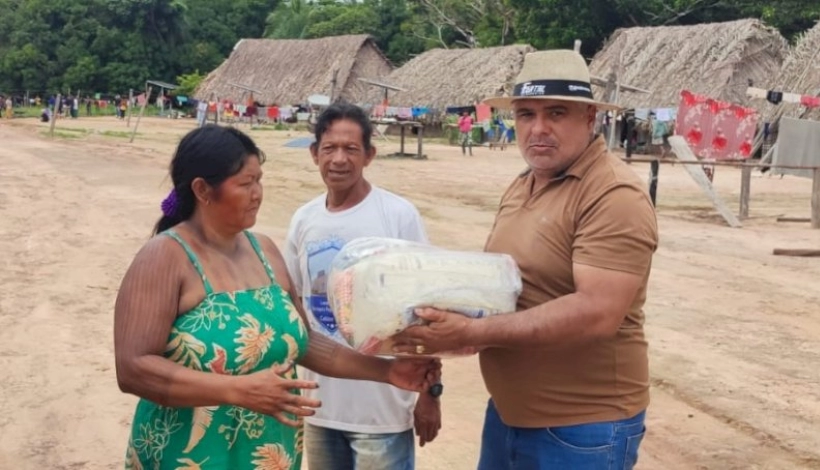 Povos Indígenas recebem alimentos em aldeia Peixotense