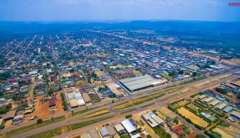 Prefeito Érico cumpre metas de Regularização Fundiária Urbana